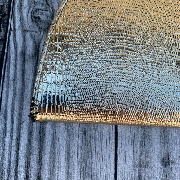 Vintage Gold Metallic Croc Embossed Clutch Handbag - Picture 11 of 12